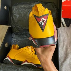 Jordan 7 Lows NRG Yellow Taxis
